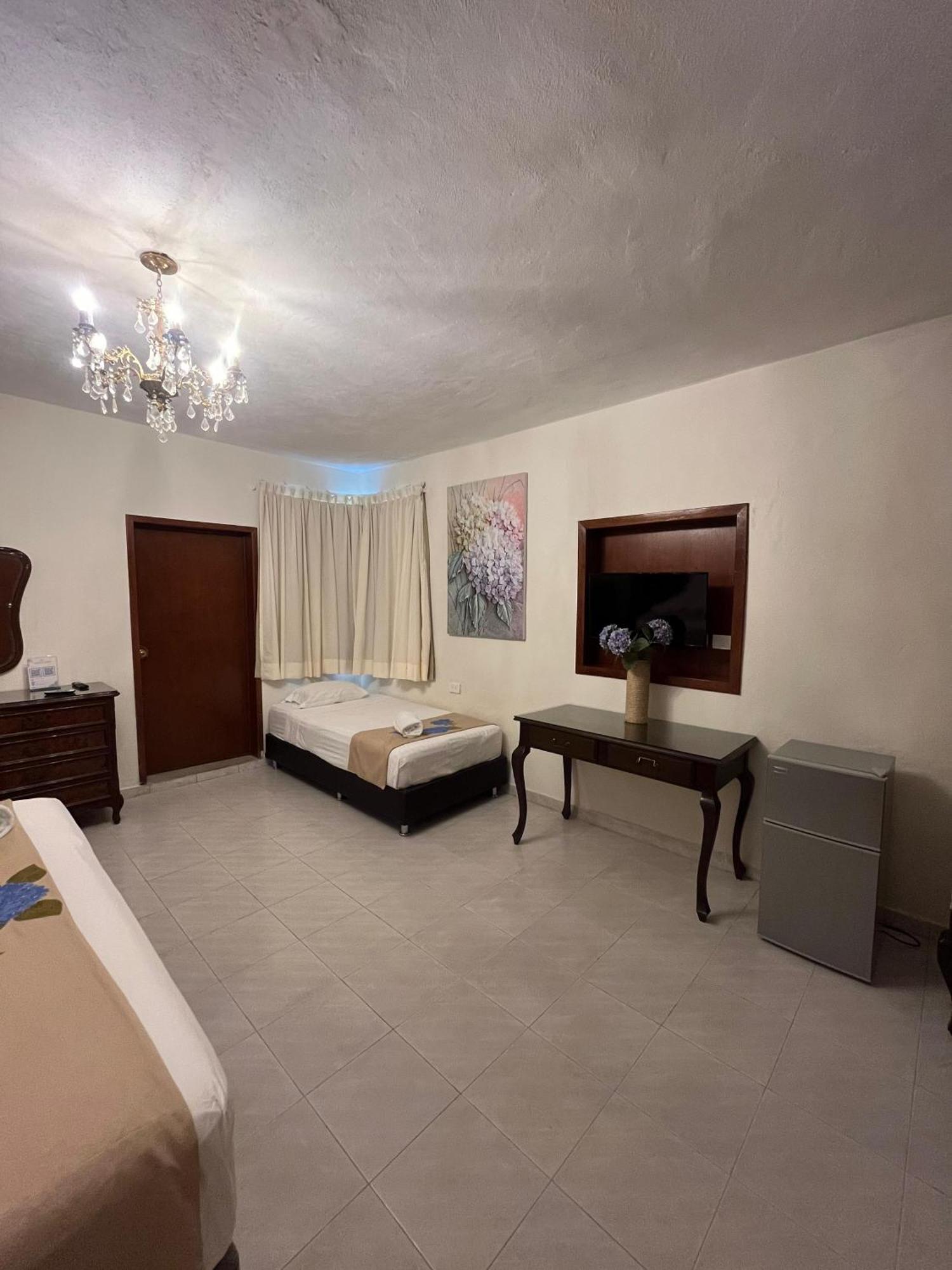 Hotel Boutique Flores Y Gemas 4*
