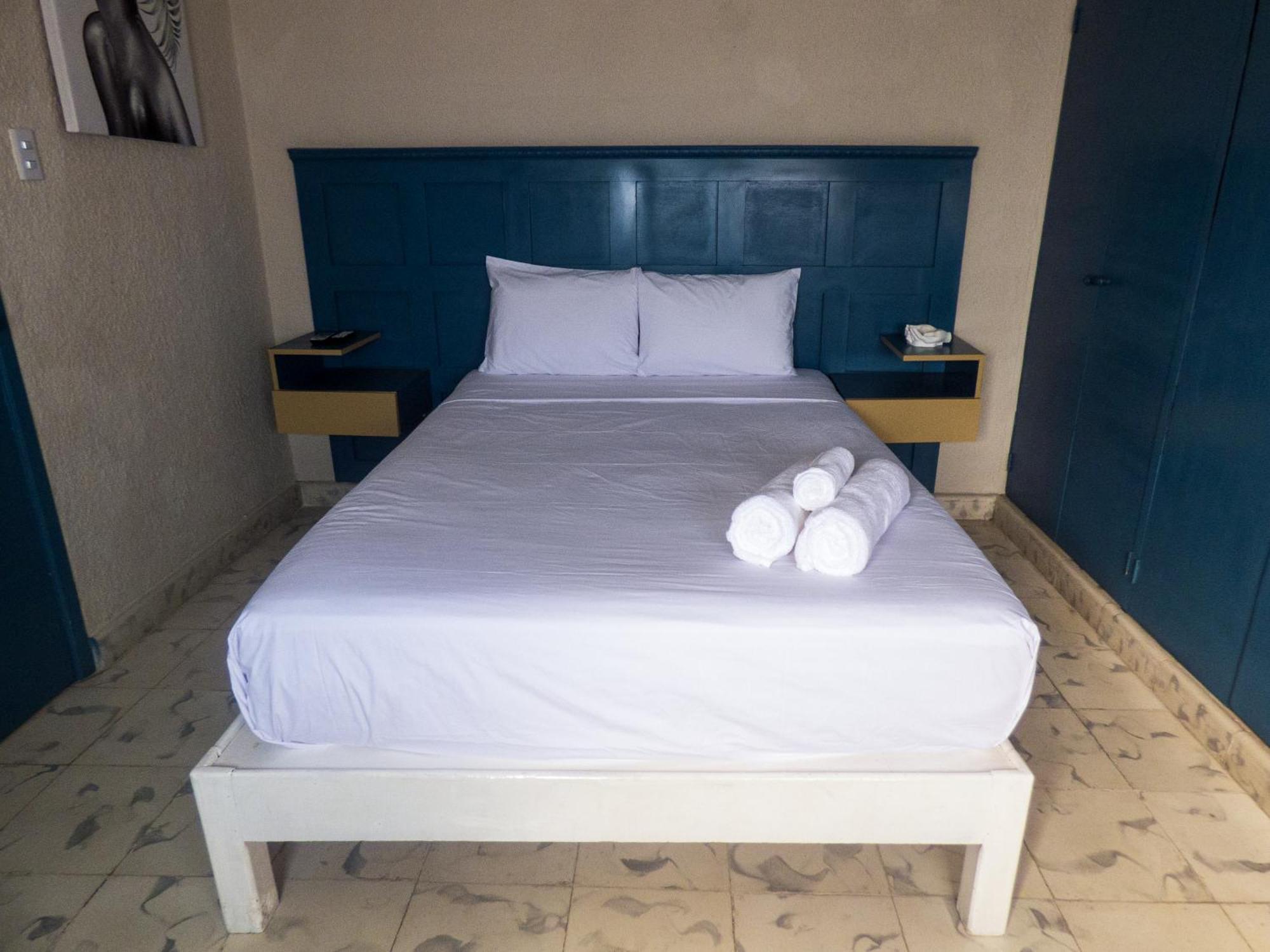 Hotel Boutique Flores Y Gemas 4*