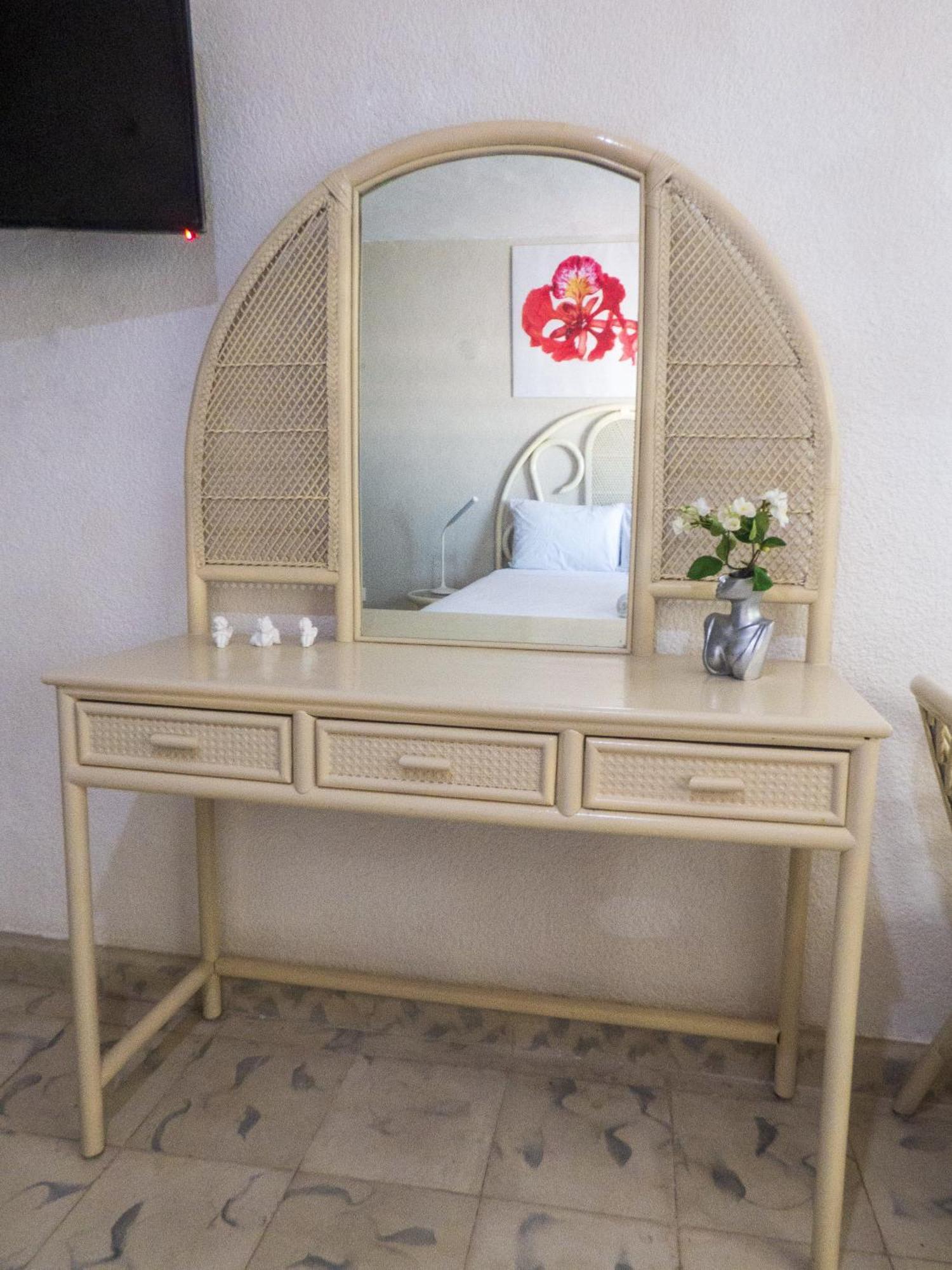 Boutique Flores Y Gemas Hotel 4*