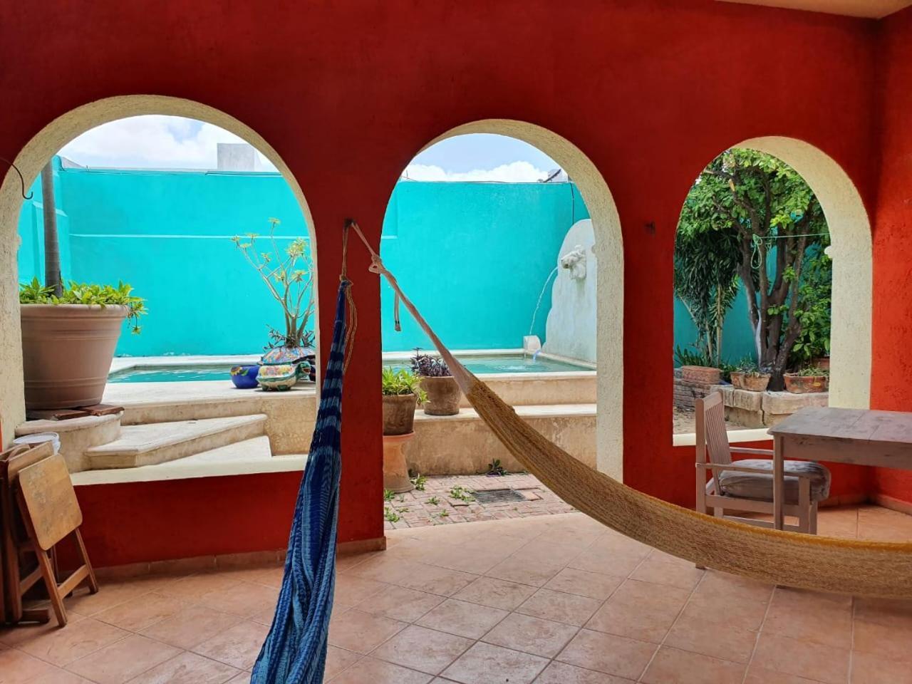 Pool, Garden And Colonial Charm! *
