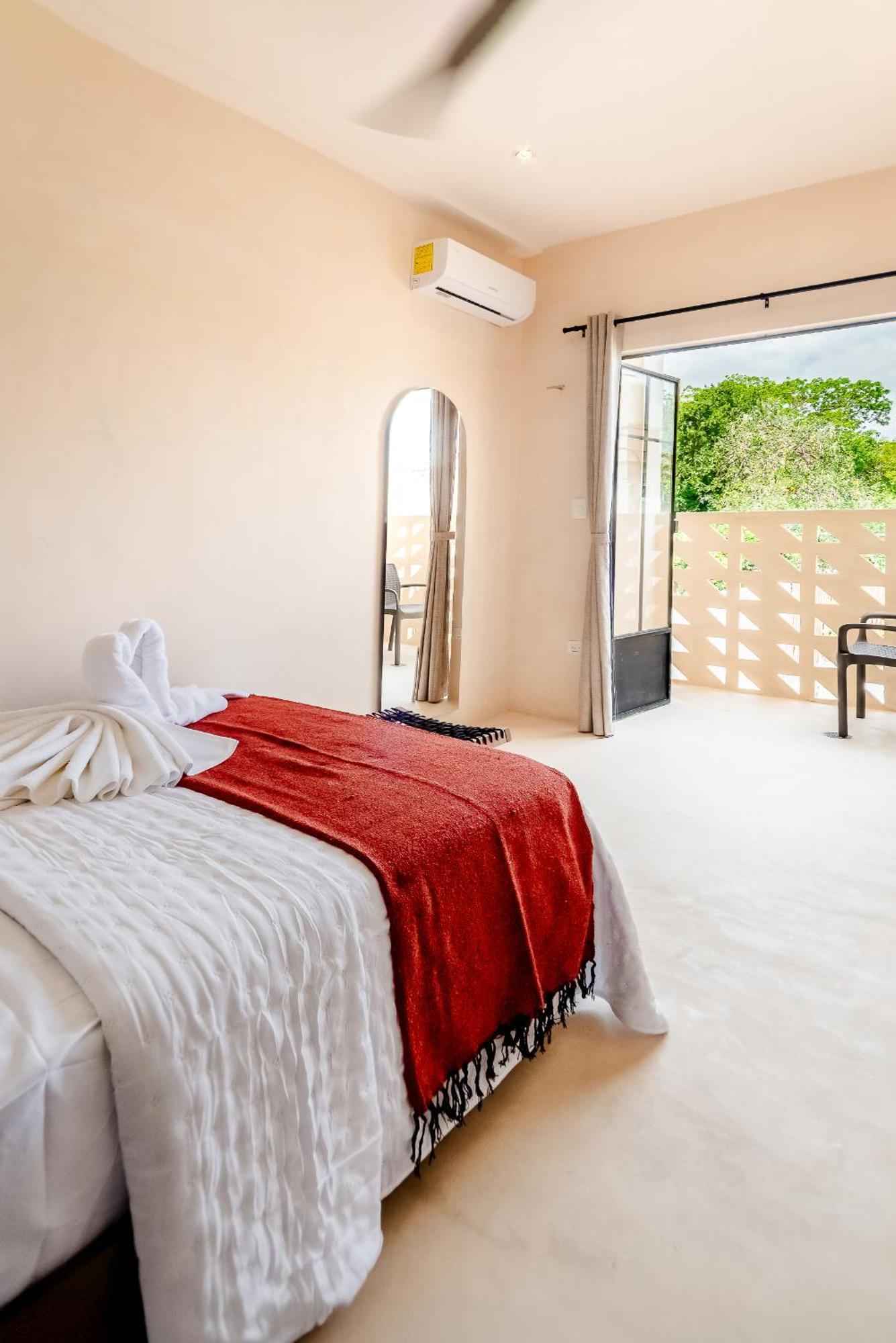 Сasa de vacaciones Casa Mi 64 Ermita Centro Alberca 3 Cuartos *