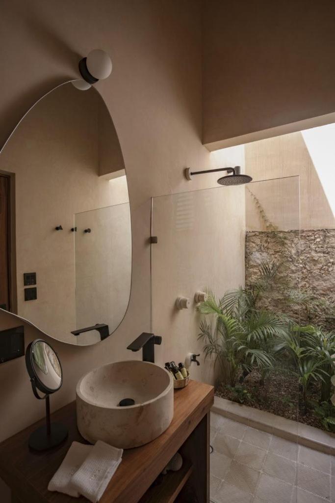 Casa Piedra - Paseo Montejo *