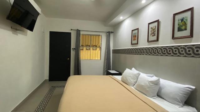 Hotel Santa Ana 3*