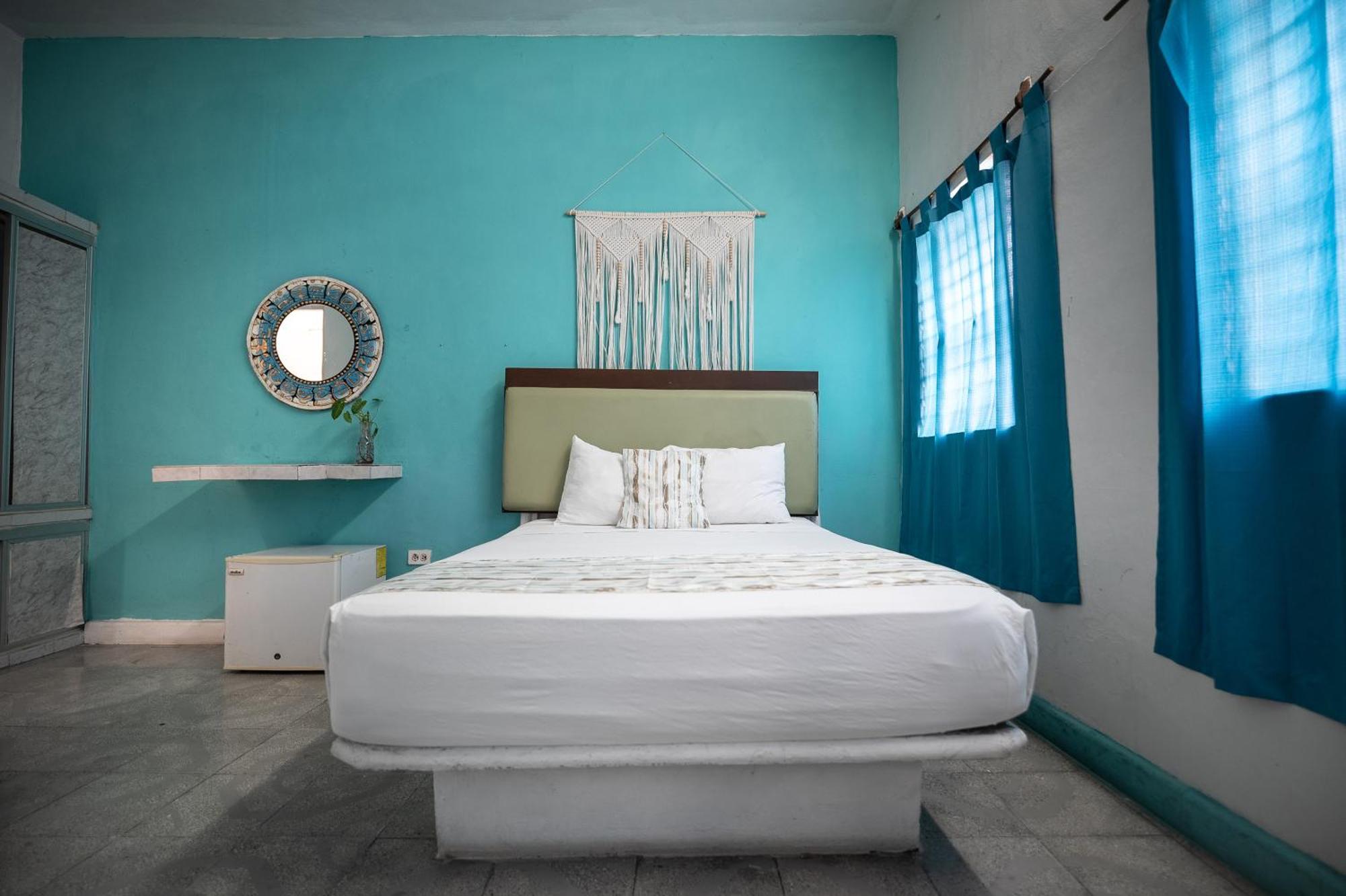 Hotel Aurora 2*