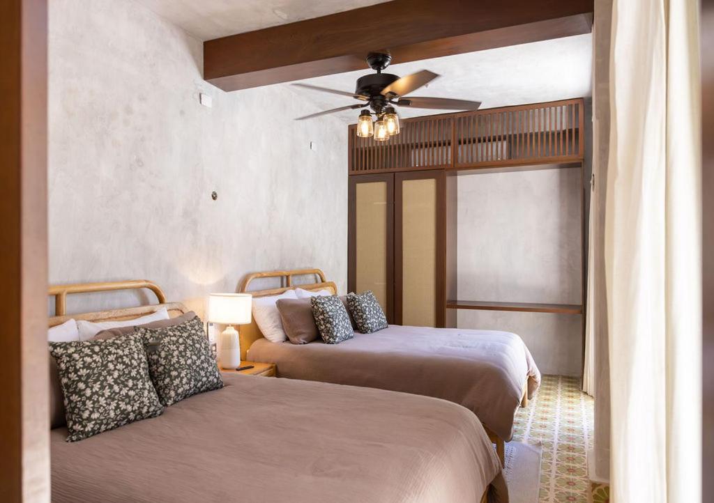 Amazing Downtown House Near Plaza Grande, 7bd