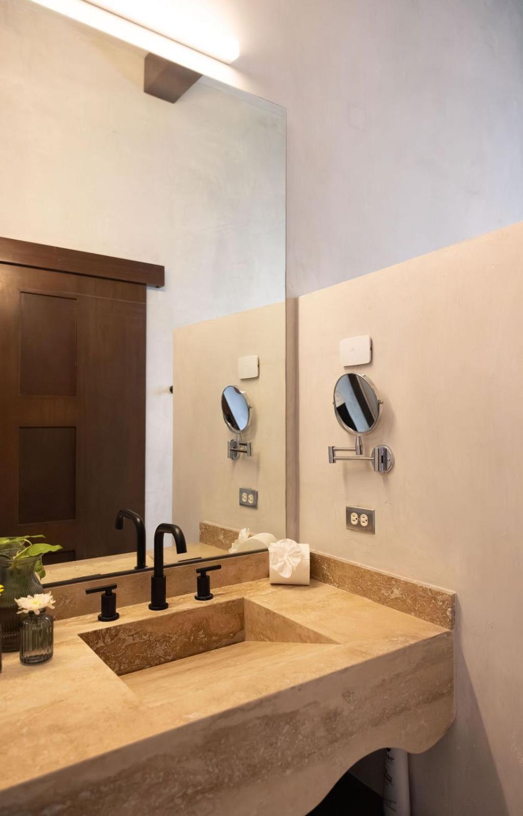 Сasa de vacaciones Amazing Downtown House Near Plaza Grande, 7bd *