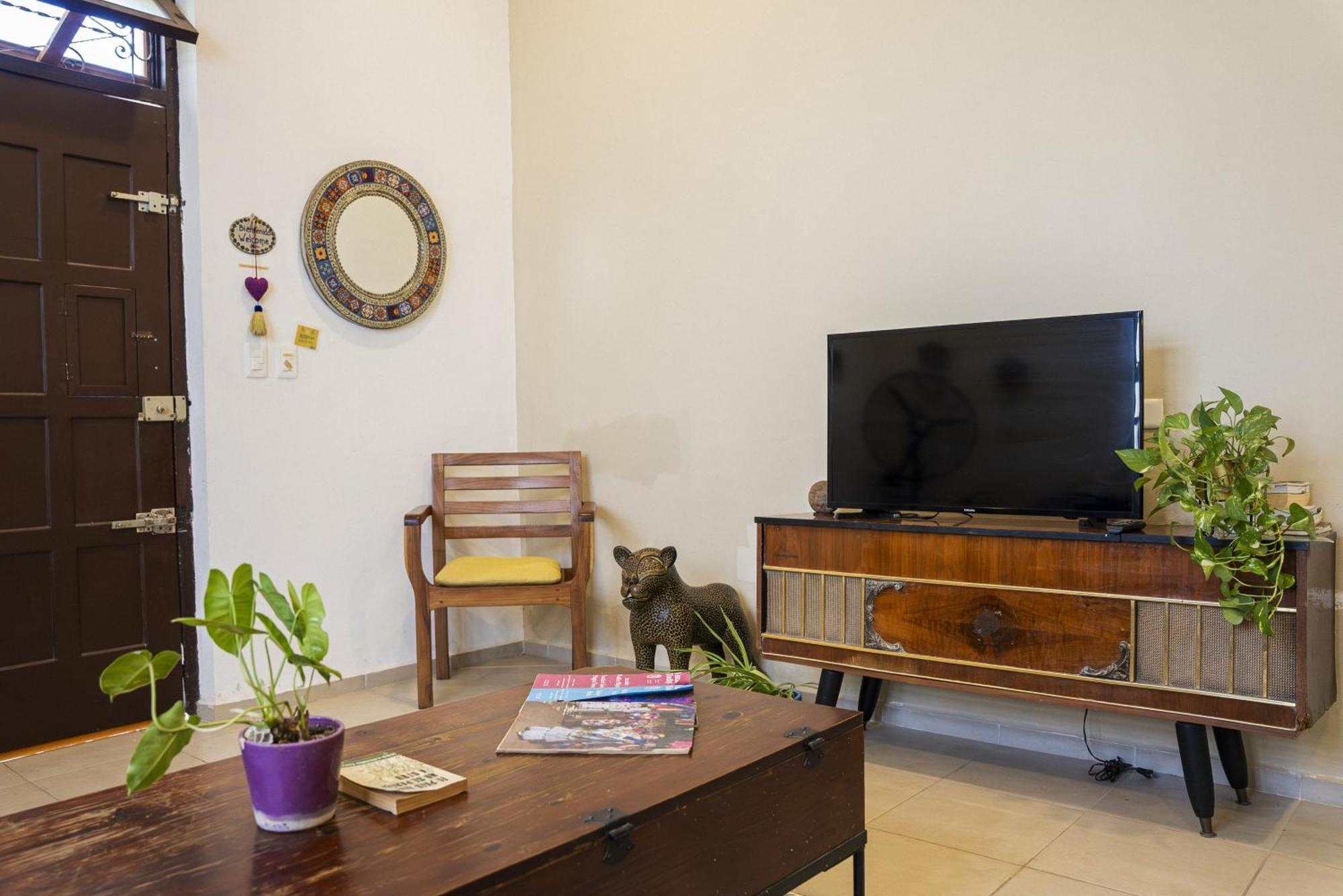Casa Grande 5 Blocks To Montejo Holiday home