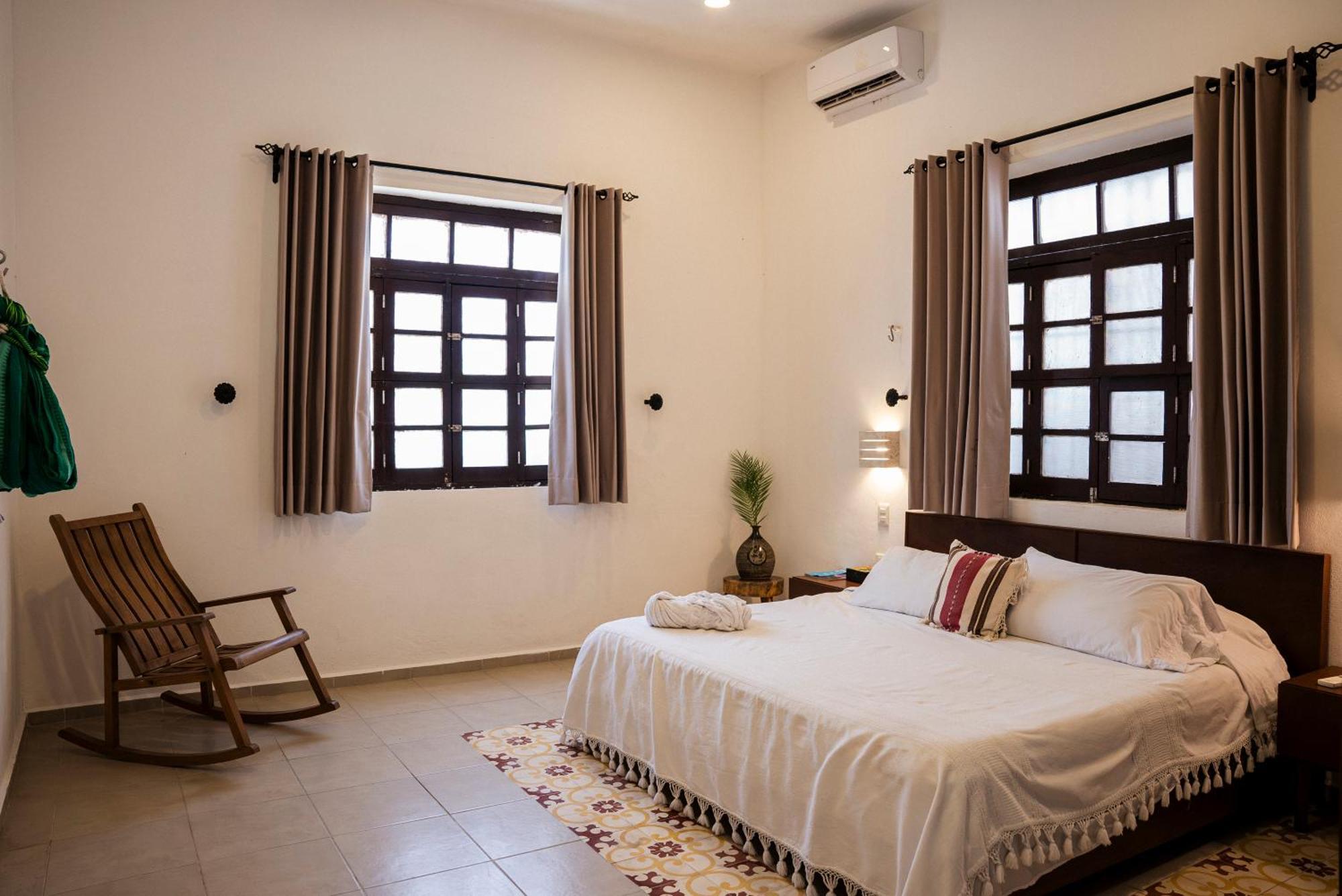 Casa Grande 5 Blocks To Montejo Holiday home