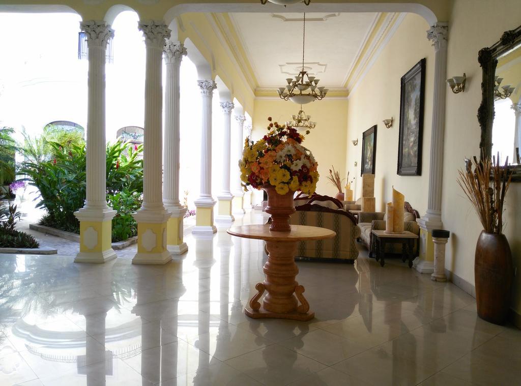 Gran Real Yucatan Hotel