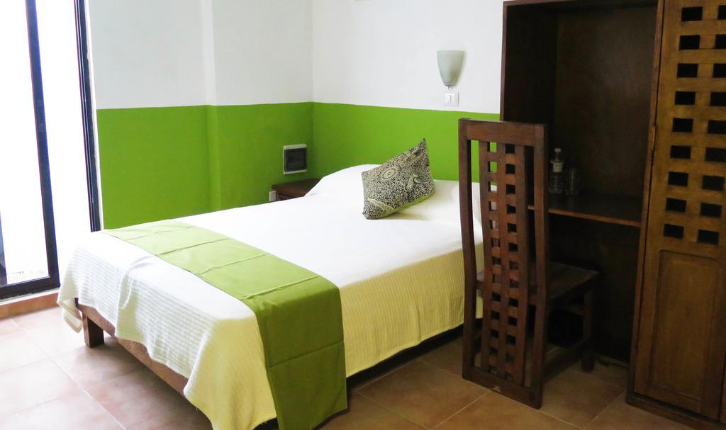 Aries Y Libra Bed and breakfast Mérida