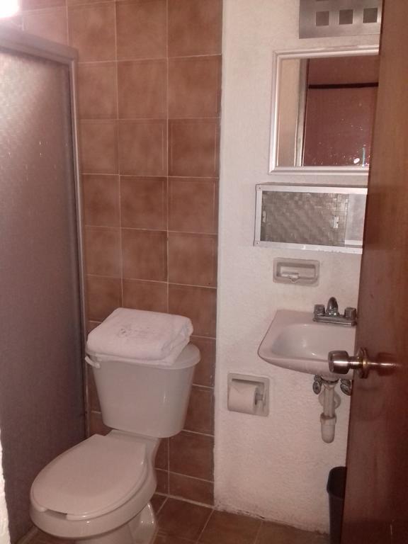Suites Imperial Apartment *