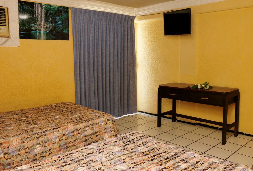 Hotel Elia Noemi 3*
