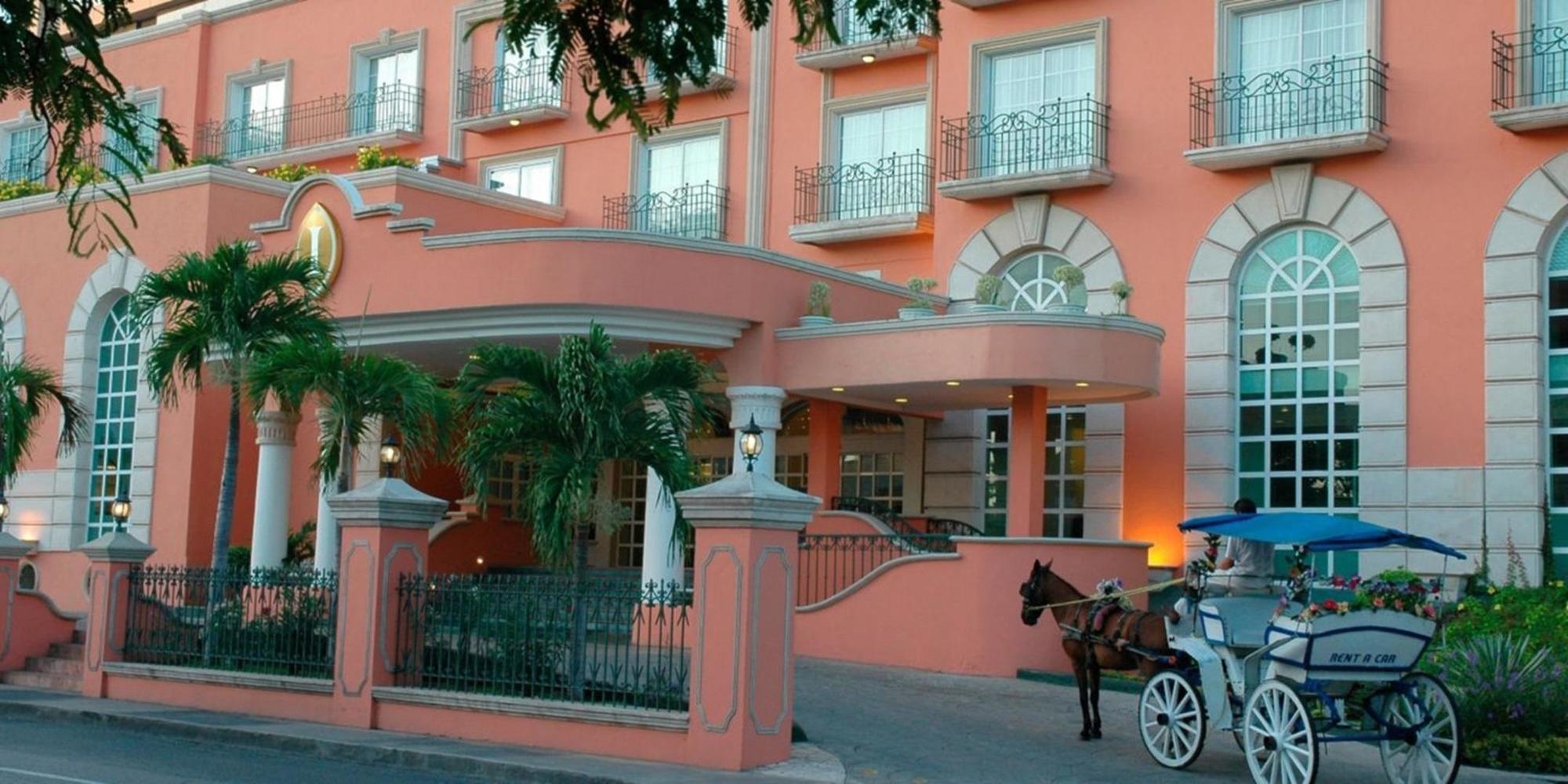 Mercedes Curio Collection By Hilton Mérida