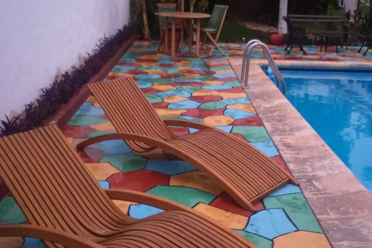 Colon Hotel