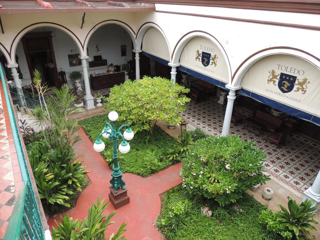 Toledo & Galeria Hotel