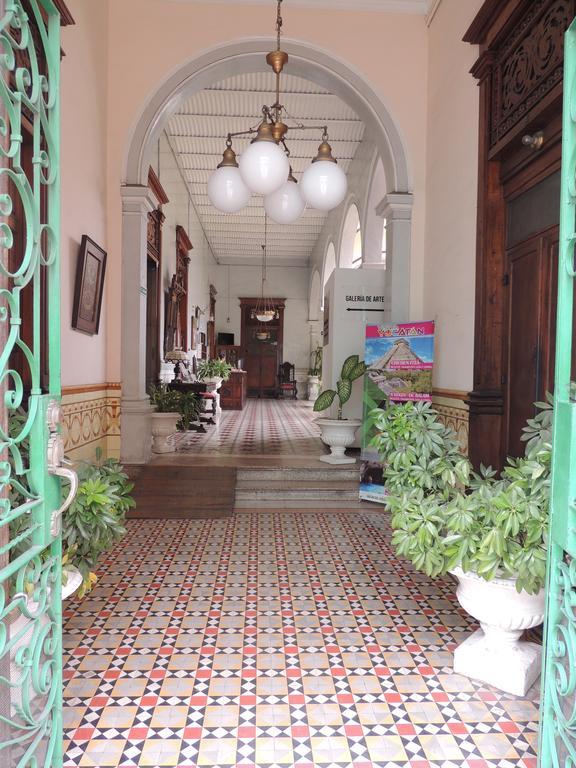 Toledo & Galeria Hotel