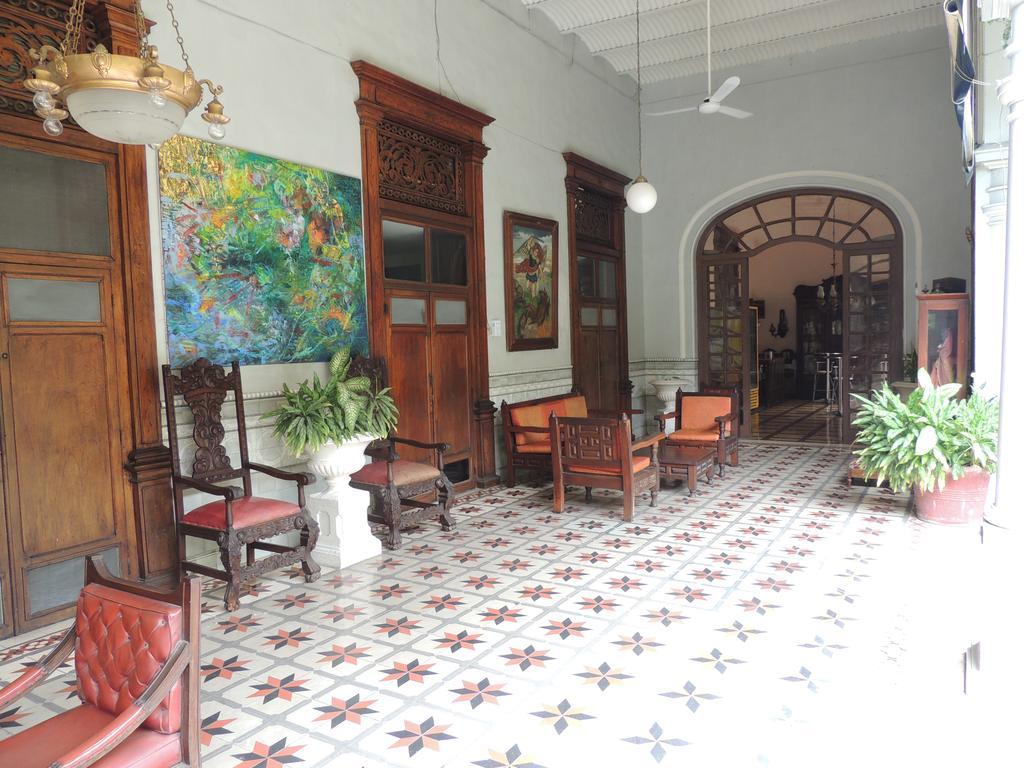 Toledo & Galeria Hotel