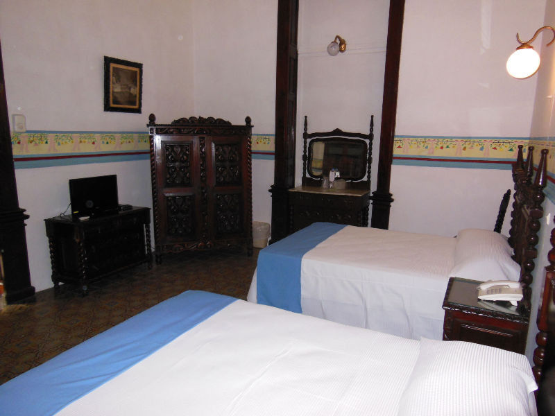 Toledo & Galeria 3* Merida