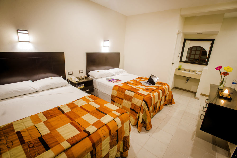 Hotel Colonial De 4*