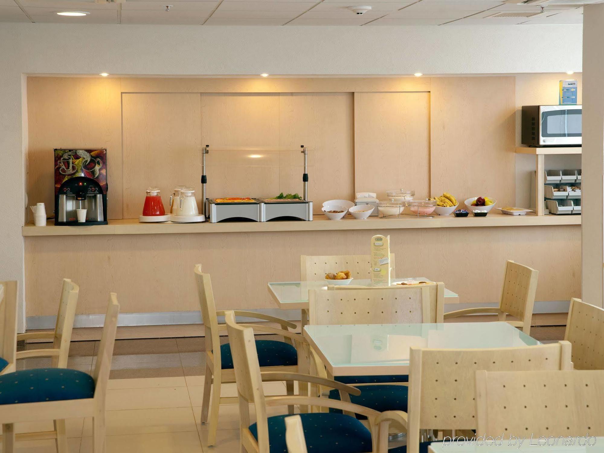 Express By Marriott Hotel 4*