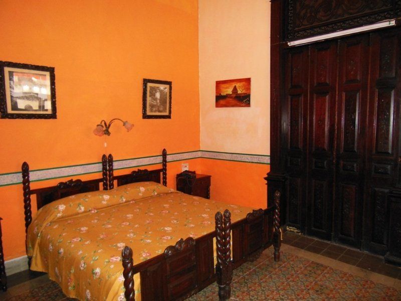 Hotel Toledo & Galeria 3*