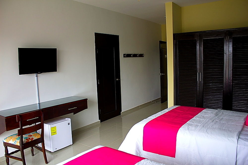 Hotel Siglo 21 - Frente Al Gran Museo Del Mundo Maya 3*