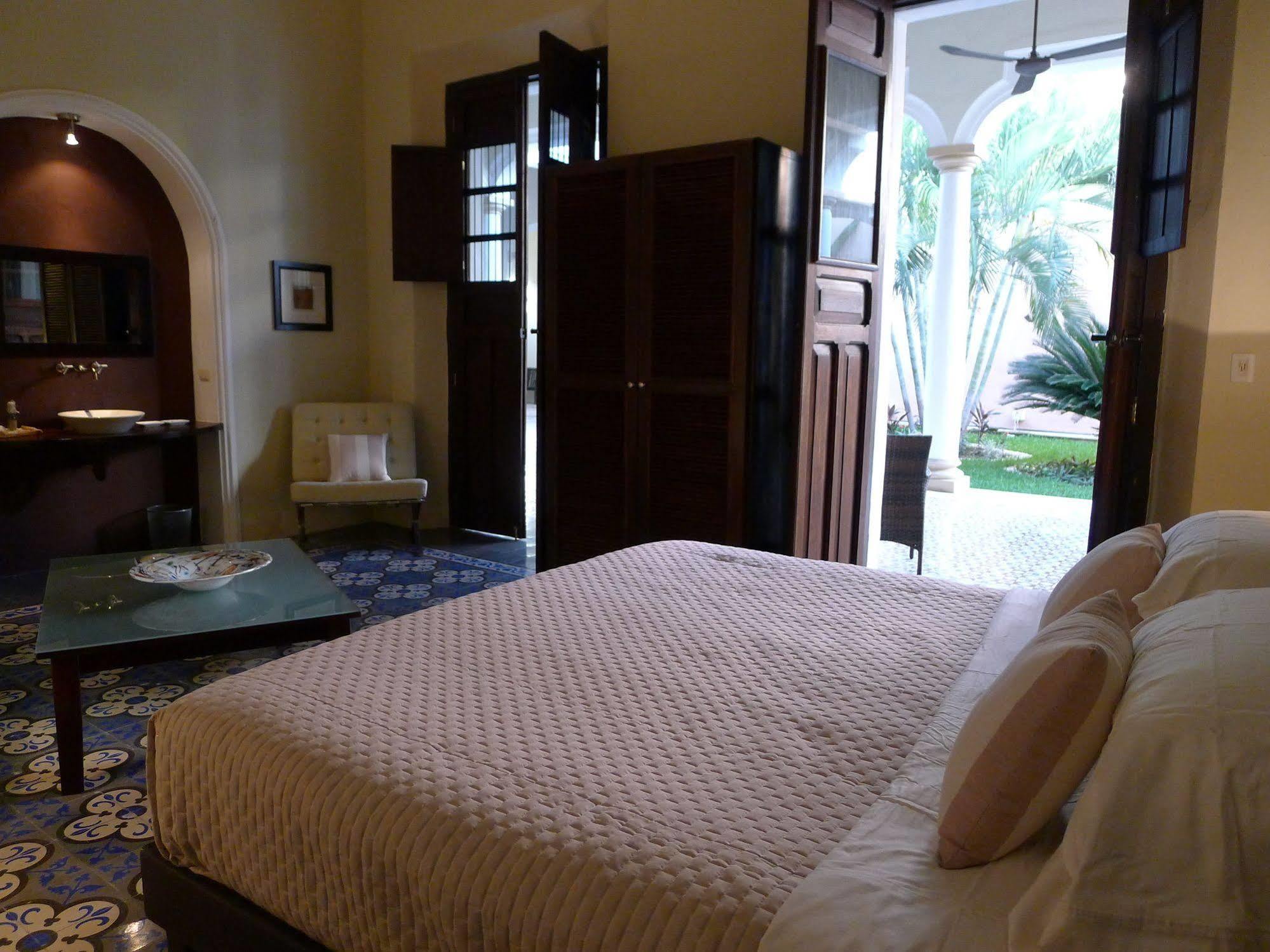 Hotel Decu Downtown 3*