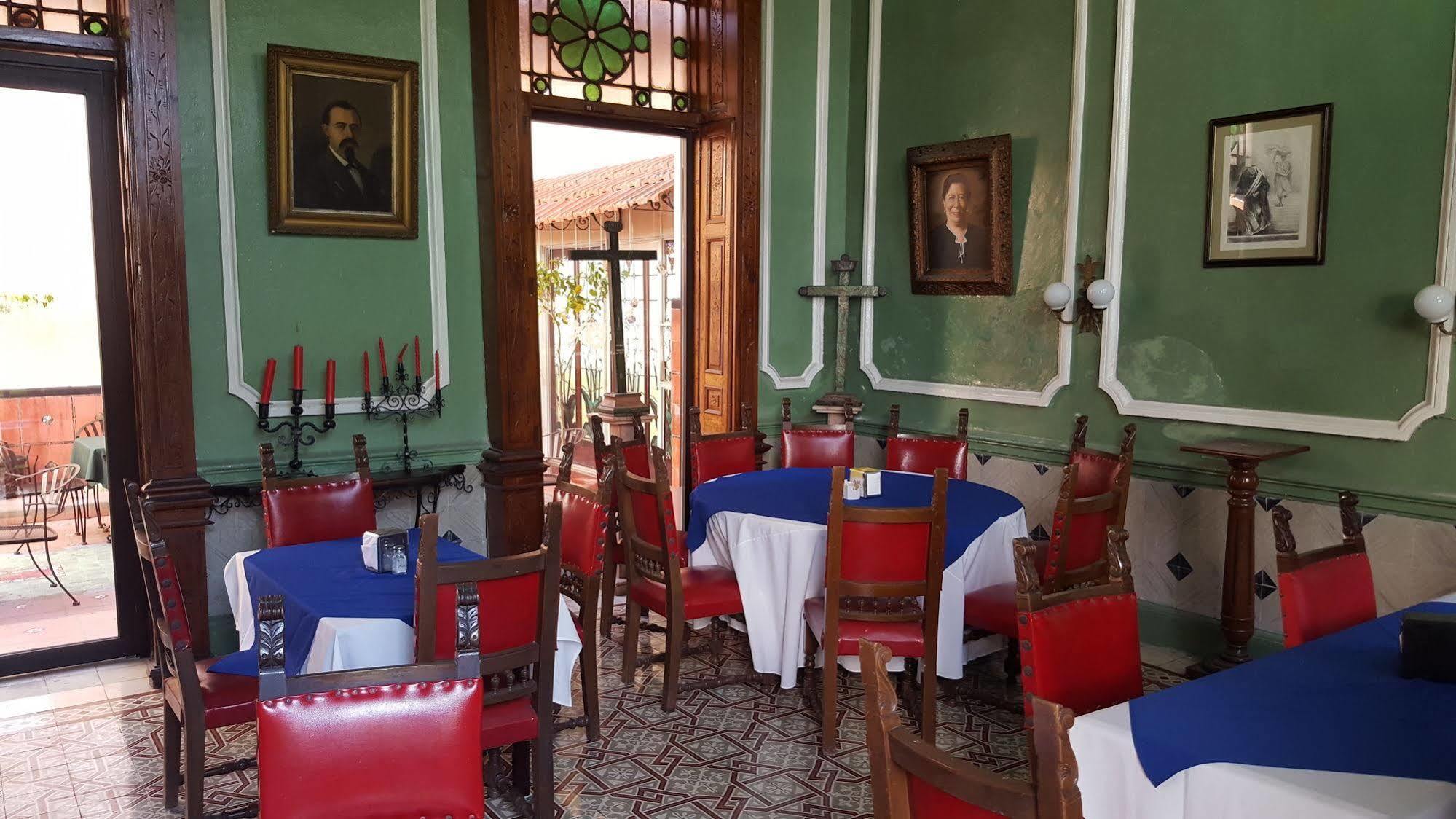 Hotel Toledo & Galeria Merida