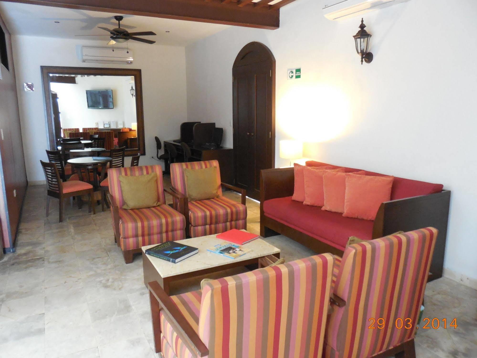 Casa Continental Hotel 3*