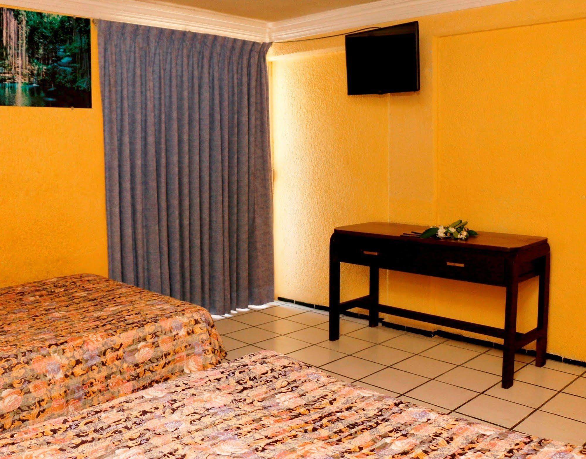 Hotel Elia Noemi 3*