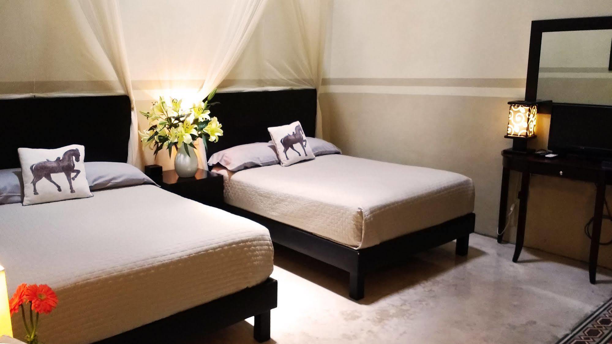 Decu Downtown Hotel Merida