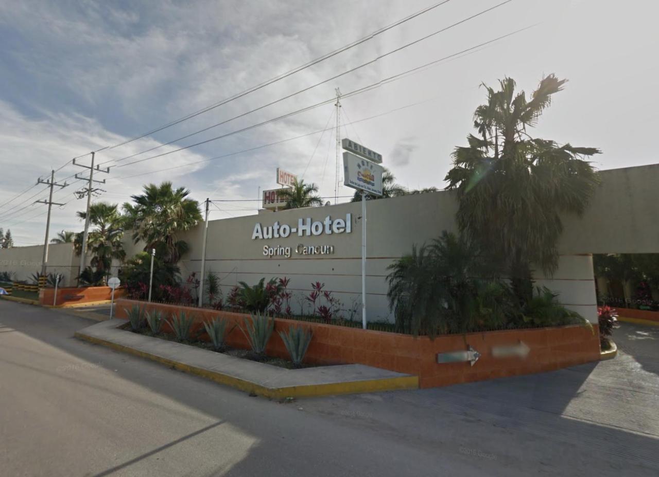 Spring Cancun Motel