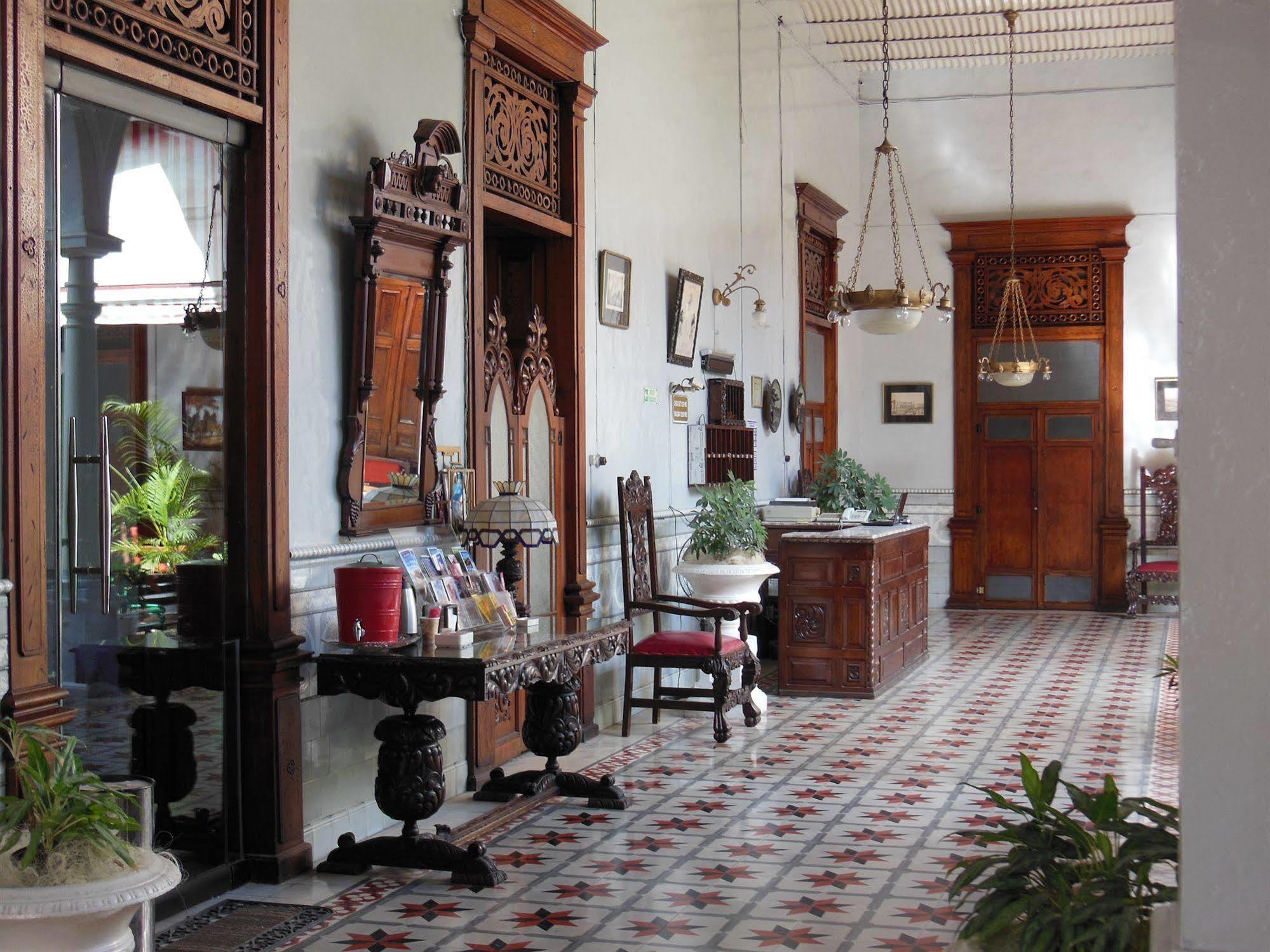 Hotel Toledo&galeria 3*