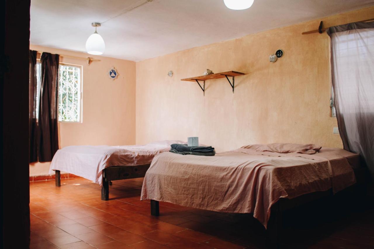 Las Brisas Habitación en casa particular *