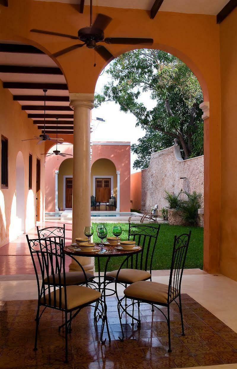 Art 64 Boutique - Adults Only Merida