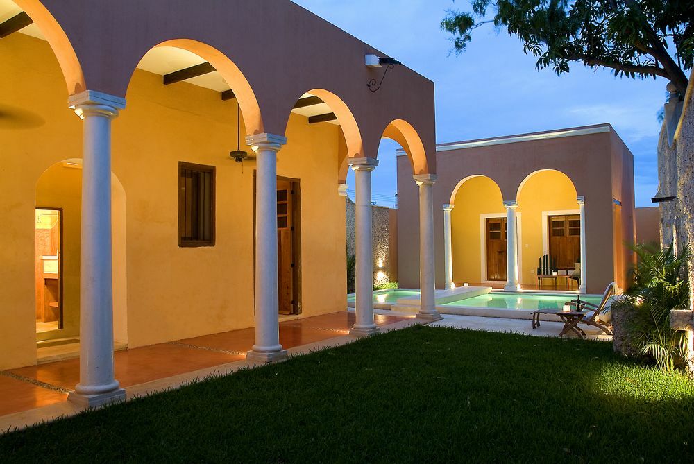Art 64 Boutique - Adults Only Merida