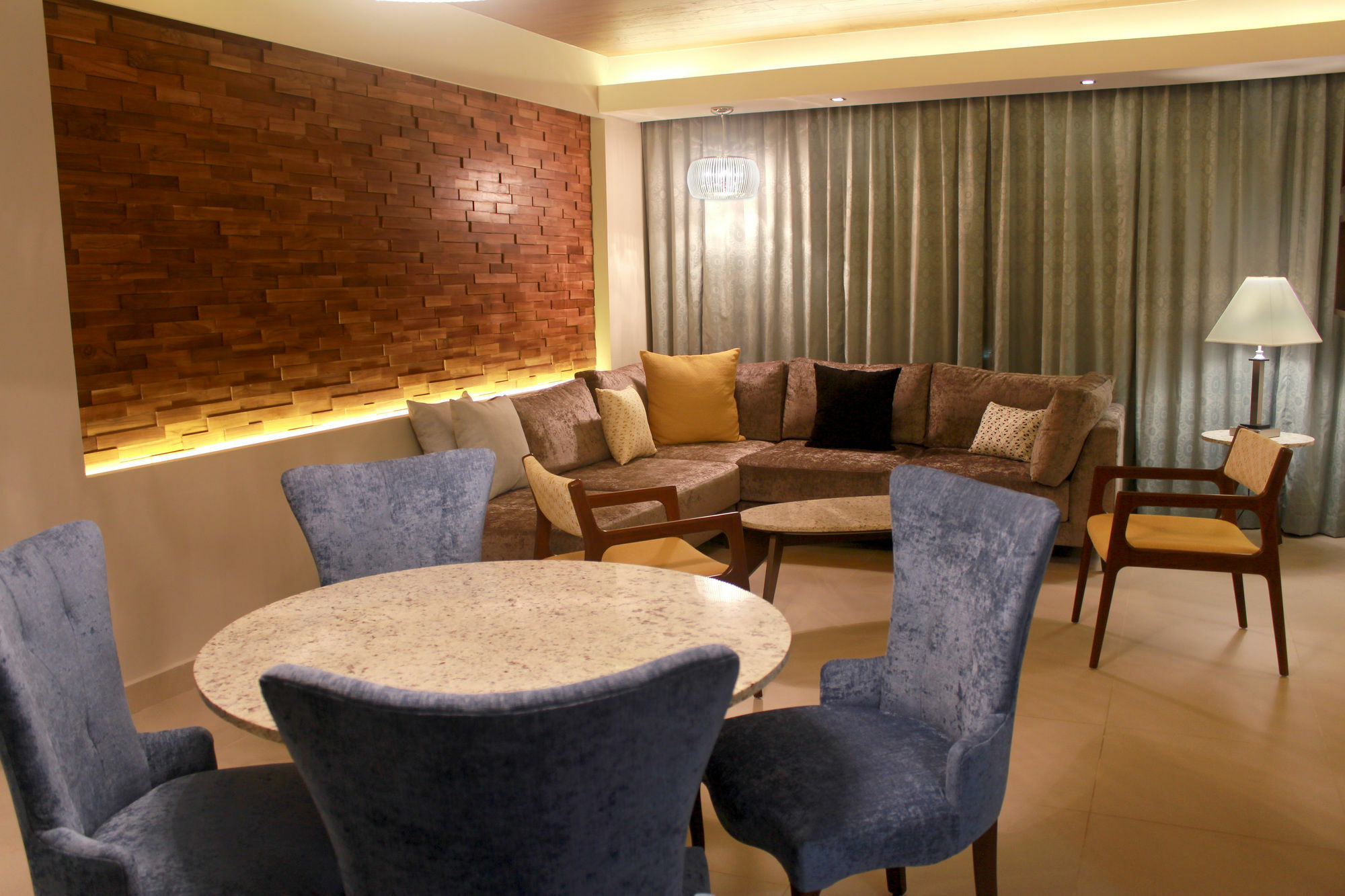 Hampton By Hilton 3*