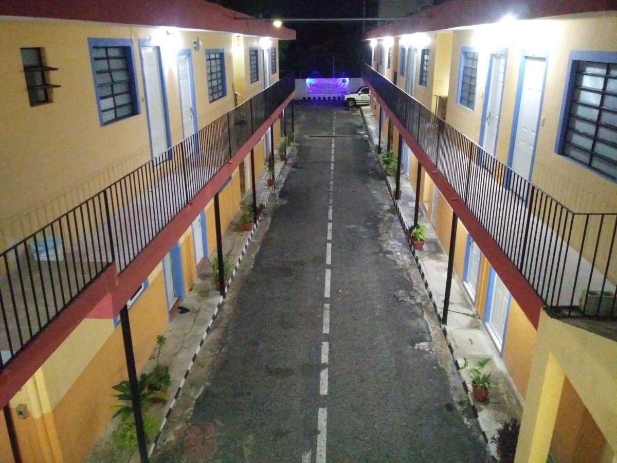 El Arca Hotel 2*