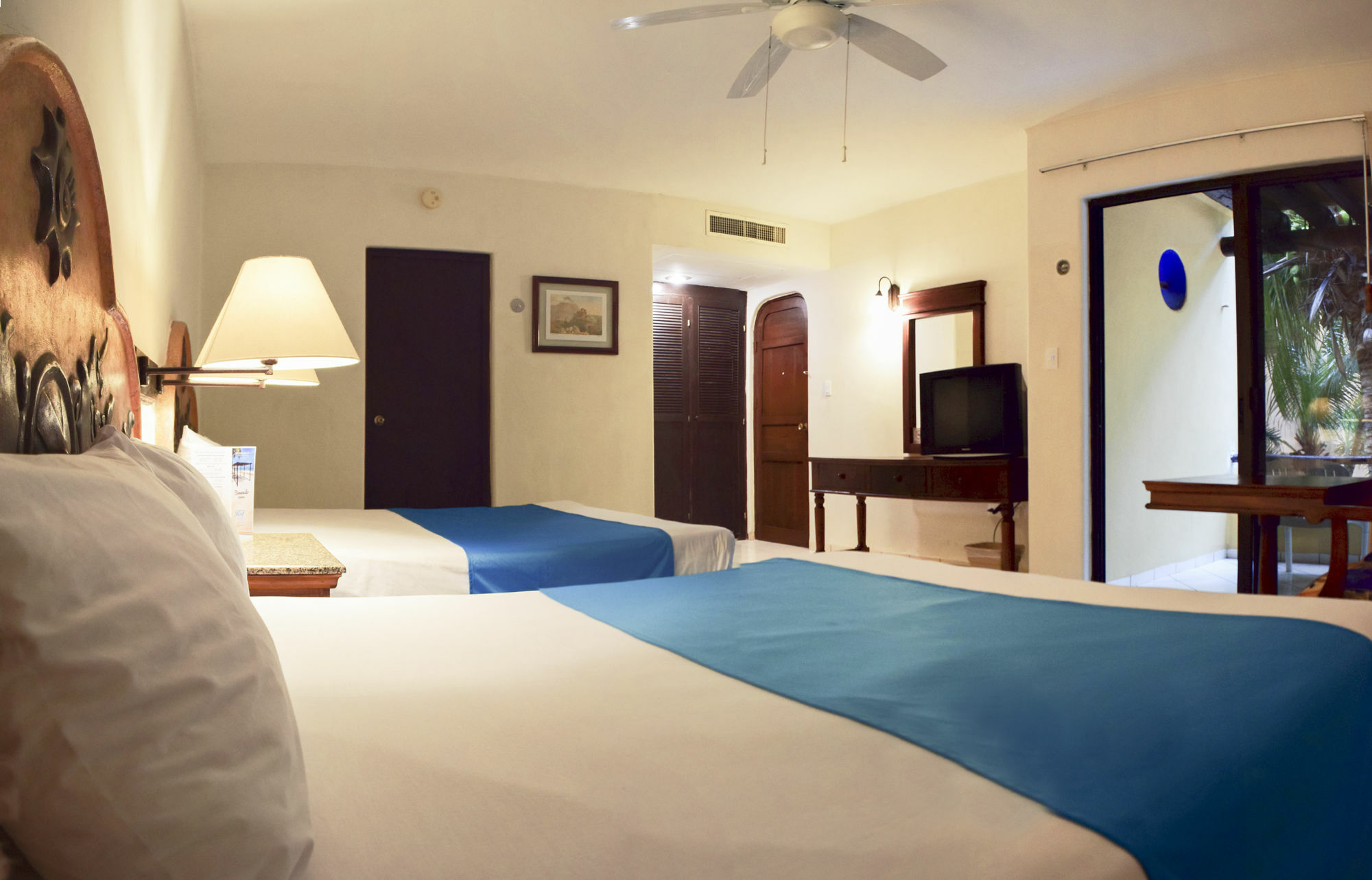 Reef Yucatan & Convention Center Hotel Merida