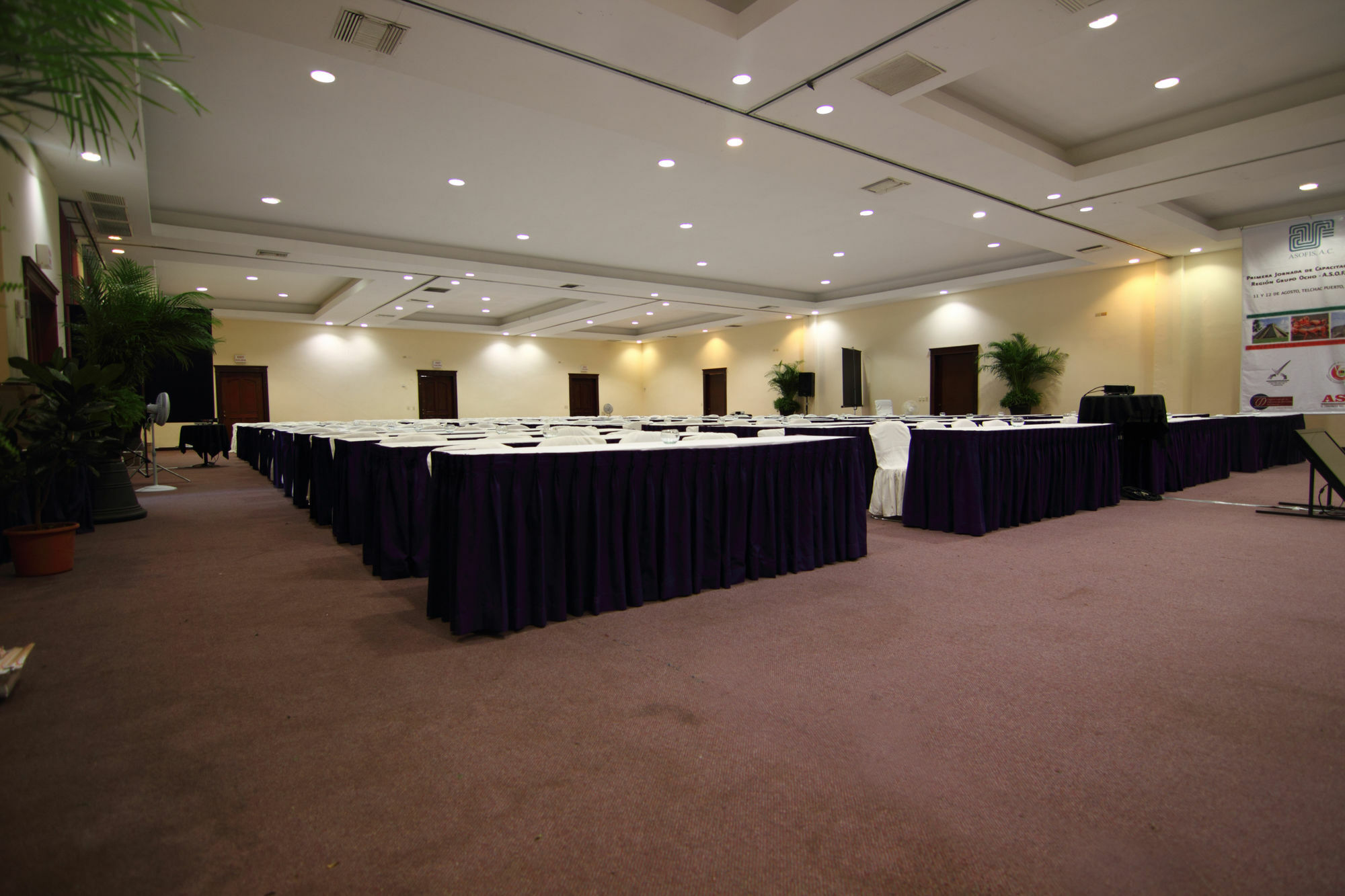 Hotel Reef Yucatan & Convention Center 3*