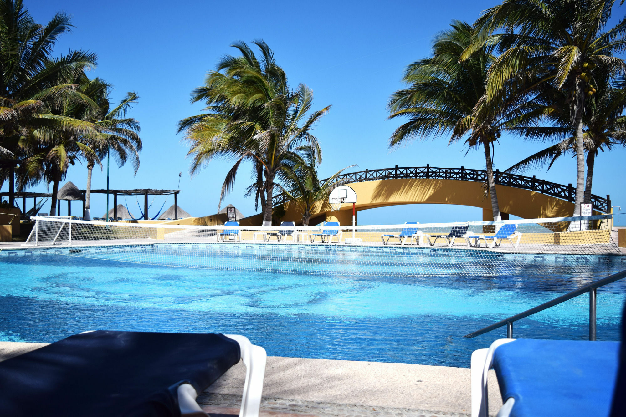 Reef Yucatan & Convention Center