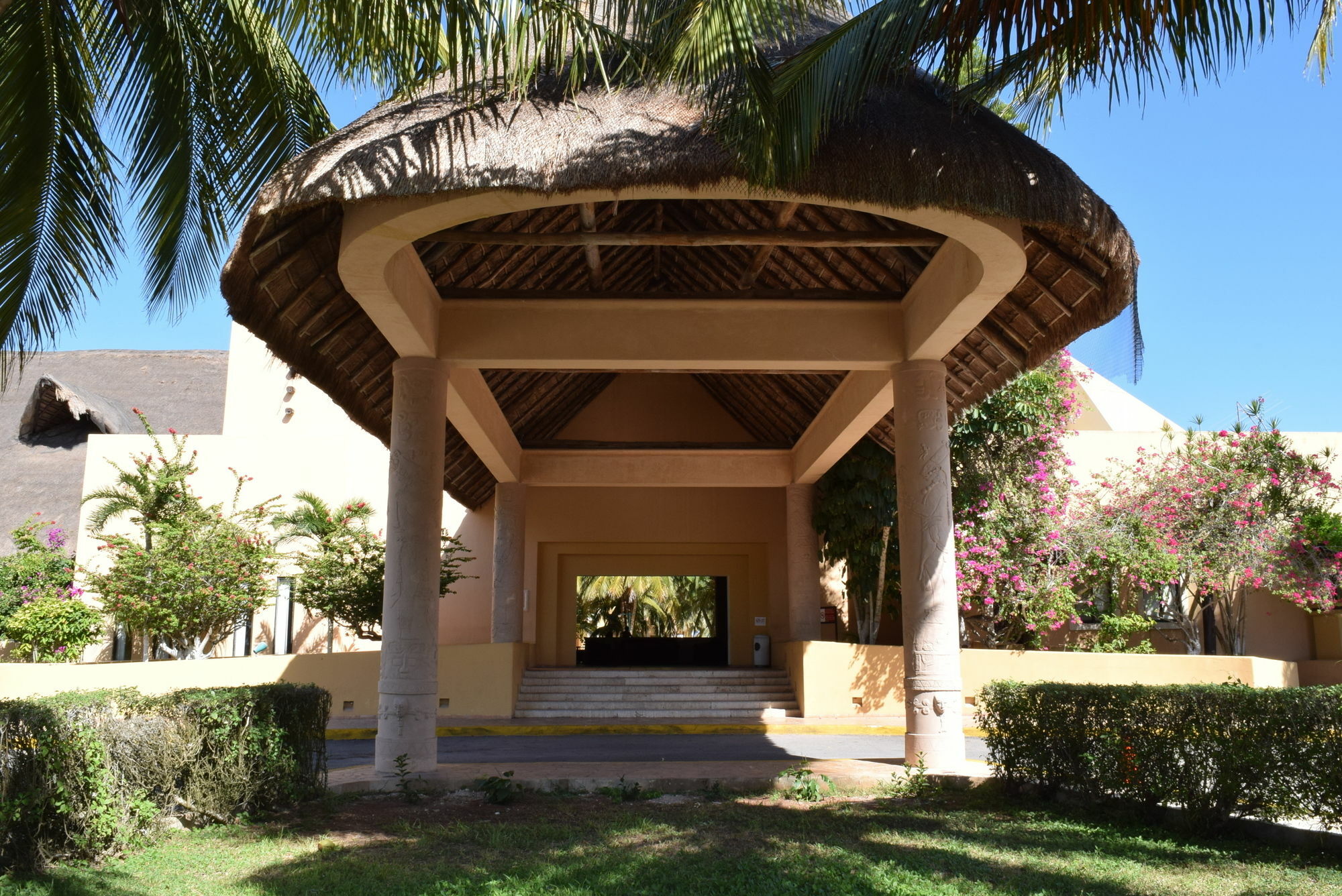 Reef Yucatan & Convention Center 3* Merida
