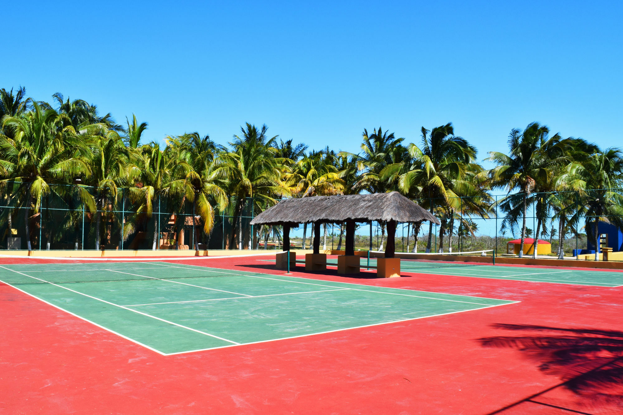 Reef Yucatan & Convention Center Hotel 3*