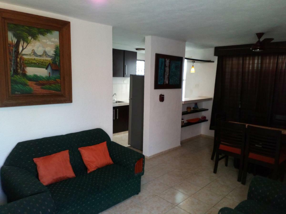 Casa Holly Caucel Сasa de vacaciones