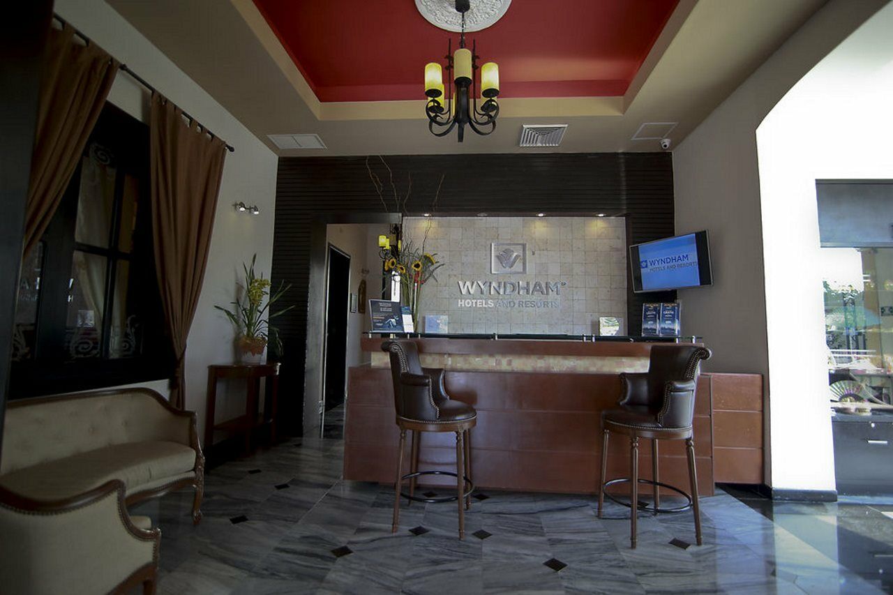 Wyndham Hotel 5*