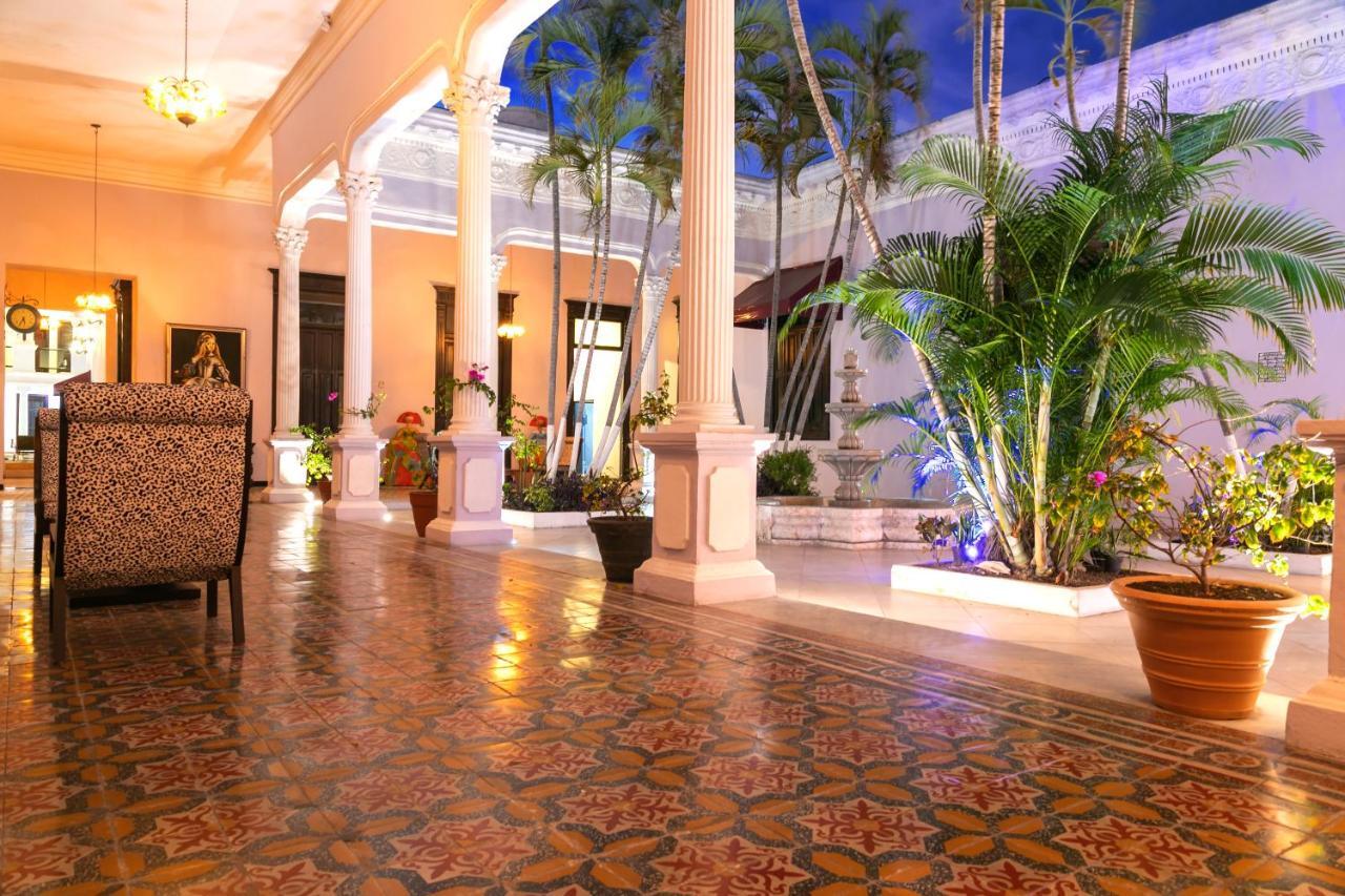 Lavanda Cas Hotel