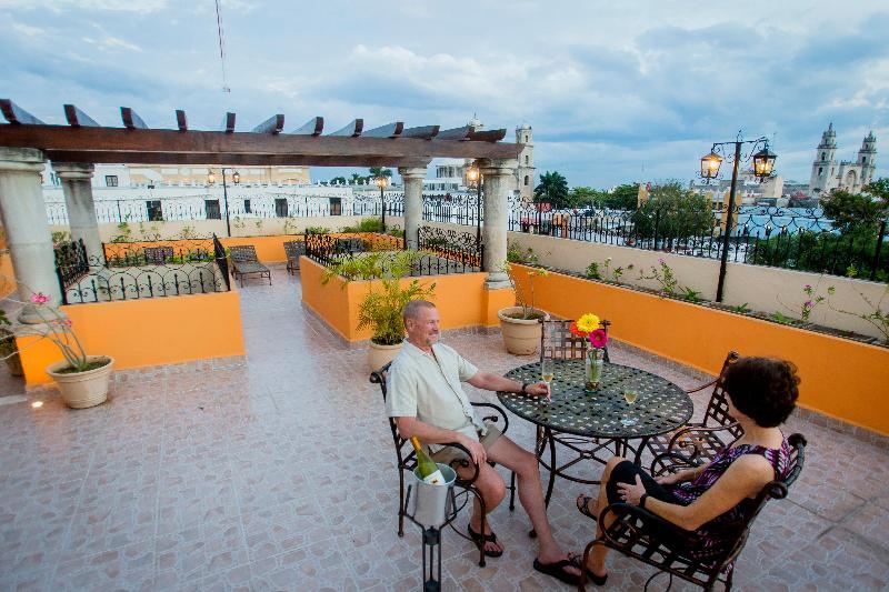 Colonial De 4*