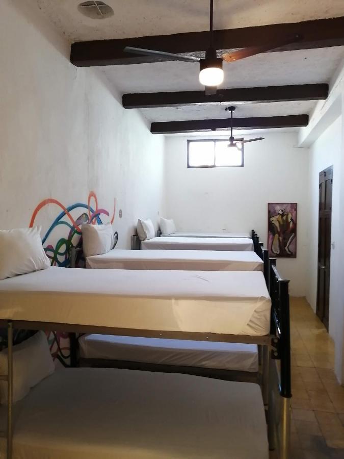 Hostel Siesta Fiesta Hotel & Hostel