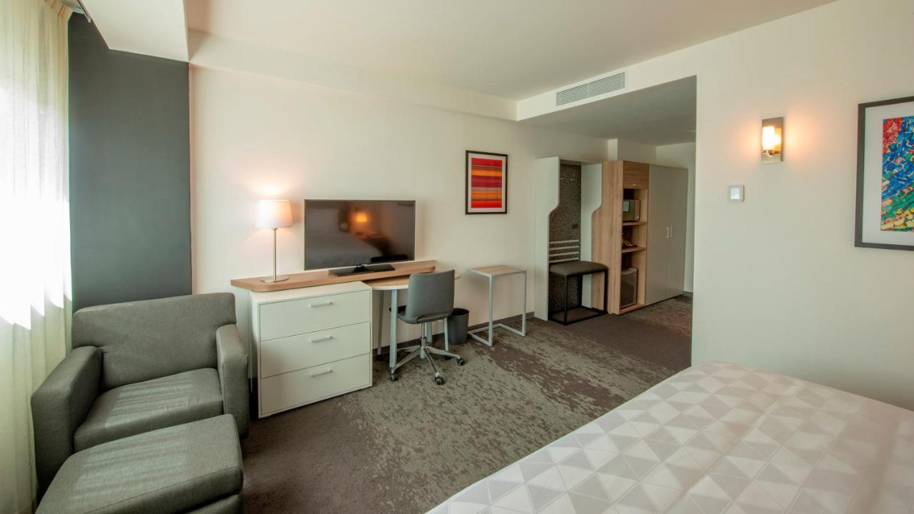 Hotel Inn&suites - La Isla, An Ihg 4*