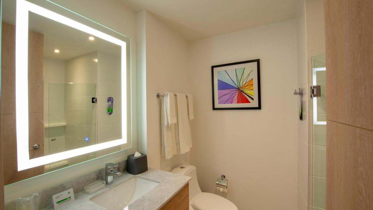 Inn&suites - La Isla, An Ihg Hotel